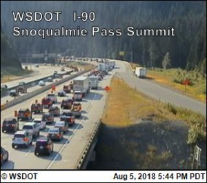 I-90 snoqualmie pass traffic backup