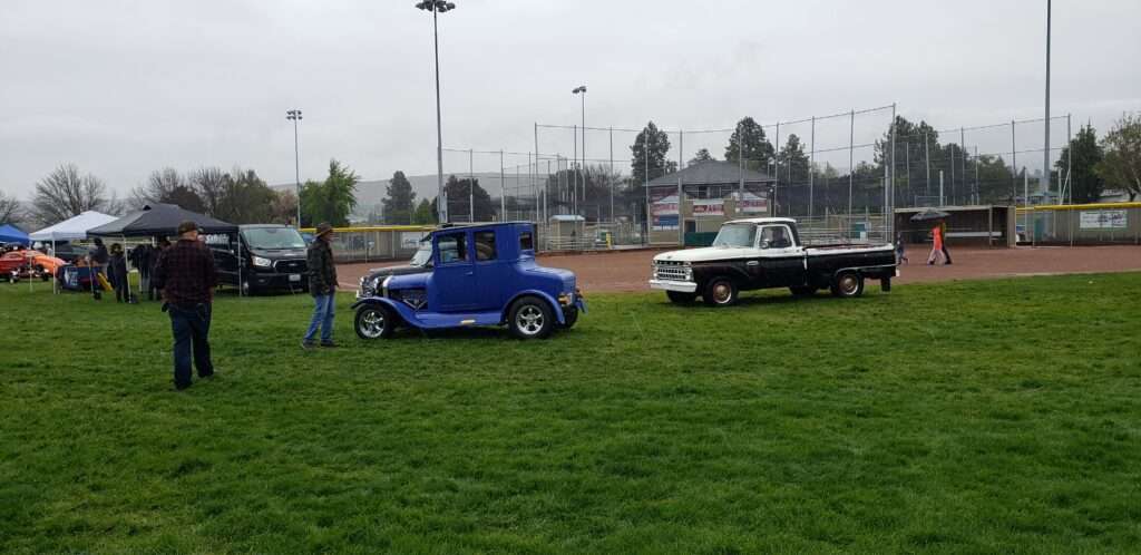 apple blossom car show 2355